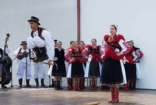 Društvo izvornog folklora gostovalo u Latviji