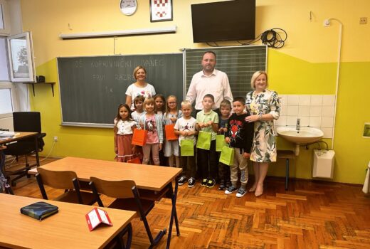 Općina Koprivnički Ivanec je za početak nove školske godine svim učenicima nabavila bilježnice, radne bilježnice i likovne mape