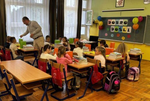 Općinski je načelnik podijelio poklone polaznicima prvog razreda Osnovne škole Koprivnički Ivanec