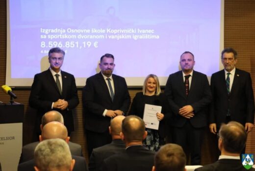 Potpisan je Ugovor o dodjeli bespovratnih sredstava za izgradnju nove osnovne škole sa sportskom dvoranom i vanjskim igralištima!
