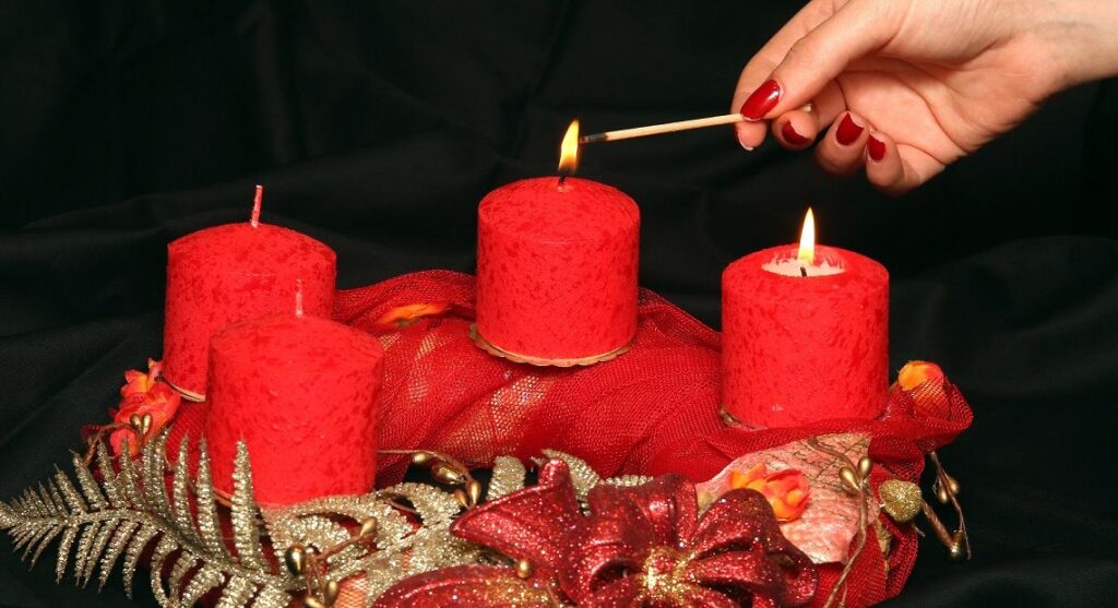 Poziv mještanima na paljenje druge adventske svijeće u Botinovcu ove subote, 06.12.2025. godine u 18:00 sati, u društvenom domu
