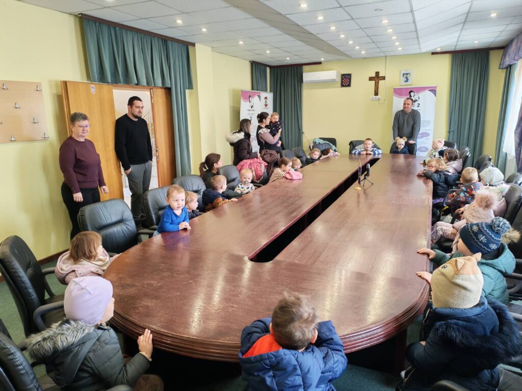 Dječji vrtić u posjeti Općini Koprivnički Ivanec