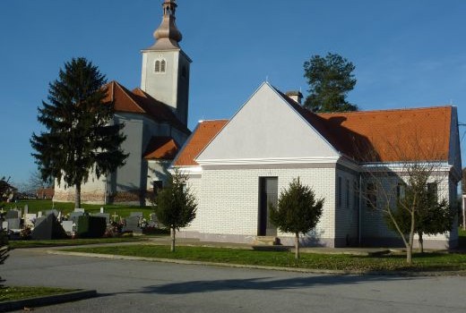 OBNOBNOVLJENO KROVIŠTE IVANEČKE MRTVAČNICE