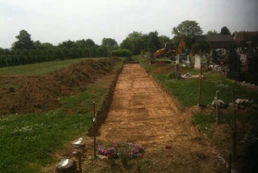 Počela izgradnja pješačkih staza na grobljima